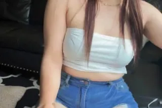 hermosa con grandes curvas y b... - Image 1