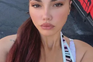 thick latina here to make you cum daddy😘👅📲 - Image 5