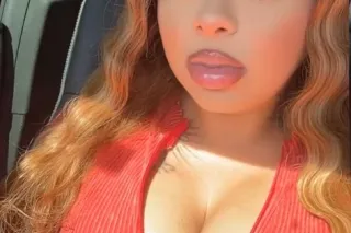 100% real Spicy 4'9 Latina - 2... - Image 1