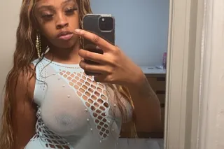 come see me 🥰 - Image 1