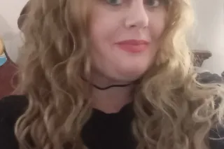 daily special hit me up to find out - Image 1