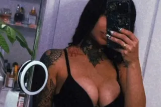 Don't be shy 😘 - Image 2