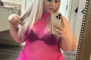 Bombshell visiting OCEANSIDE🩷 (Highly Reviewed✅🌟) - Image 4