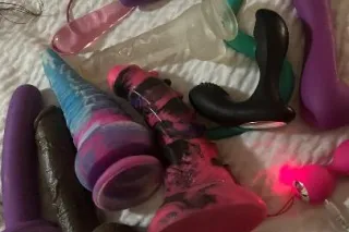 nuru massage Back in town -- freaky nasty slut ... very open minded cock worship ... face fucking - Image 5